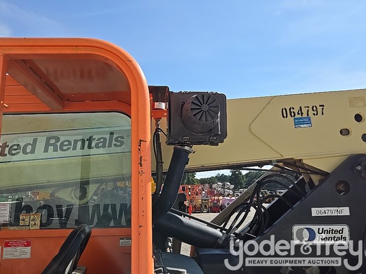 2015-jlg-g6-42a-image-18