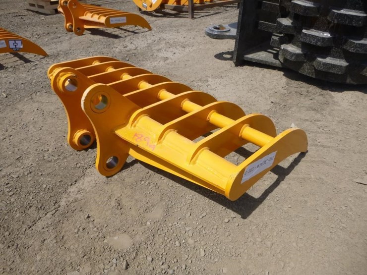 caterpillar-303-image-3