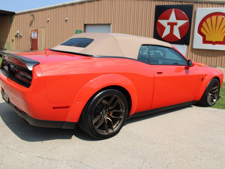 #104-•-offered-at-no-reserve-|-2020-dodge-challenger-srt-hellcat-convertible-image-21