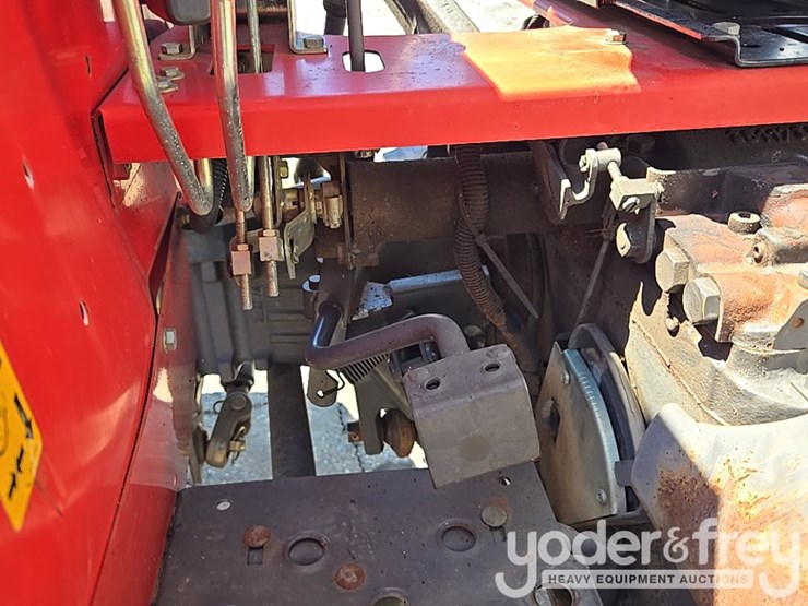 massey-ferguson-362-image-18