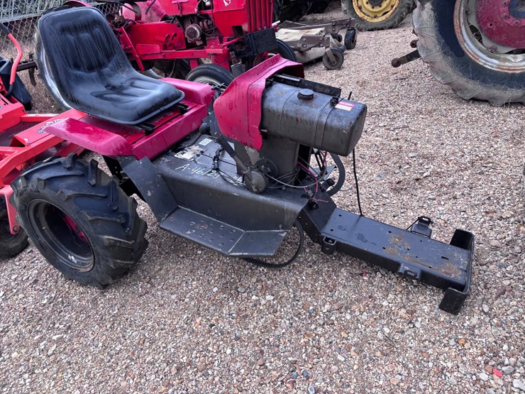 massey-ferguson-10-image-7