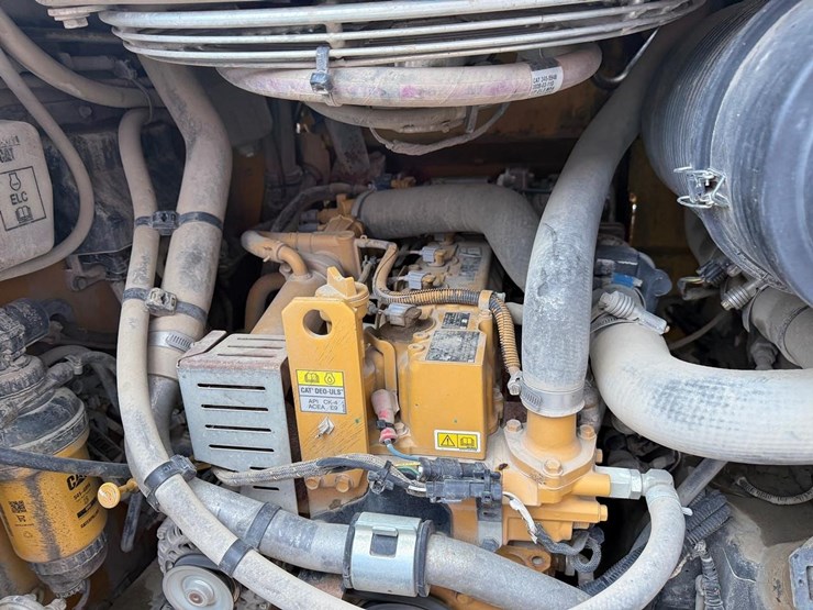 2020-caterpillar-289d3-image-15
