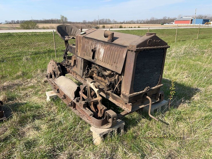 cletrac-crawler-image-1