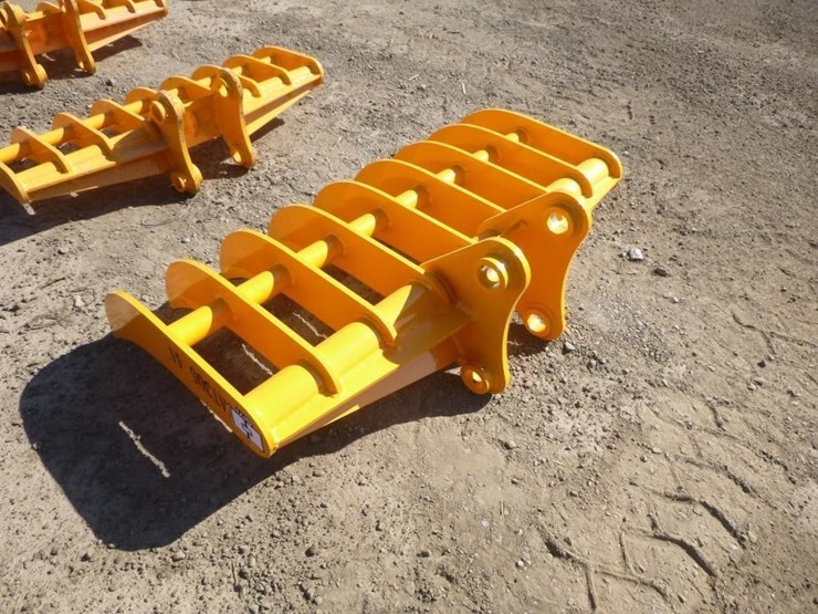 caterpillar-305-image-4