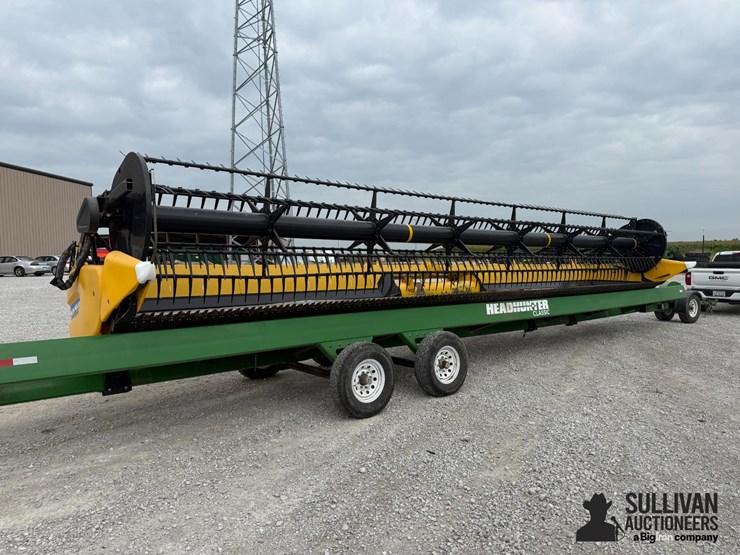 new-holland-880cf-35-image-3