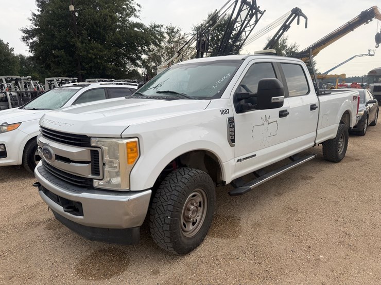 2017-ford-f250-image-1