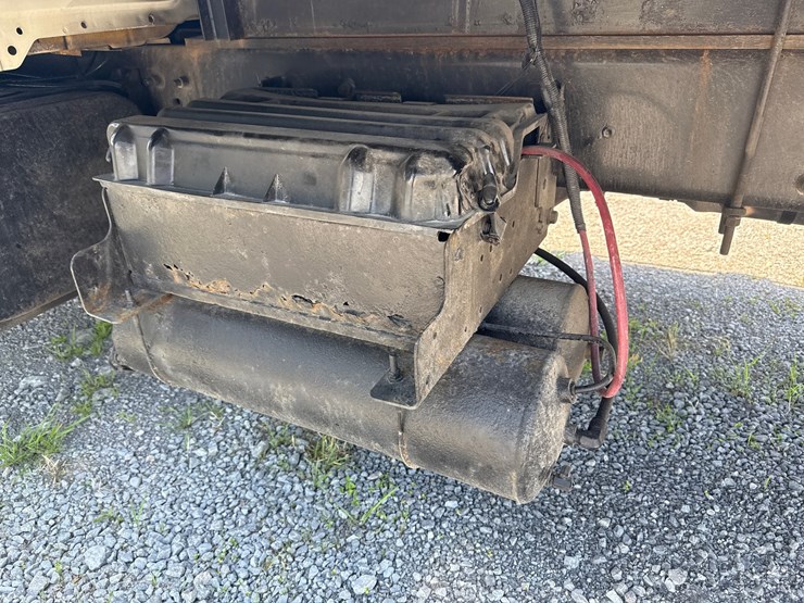 2008-international-durastar-4300-image-18