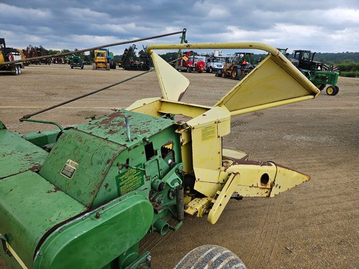 john-deere-3800-image-22