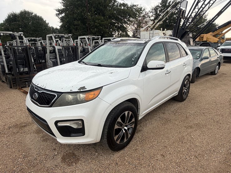 2011-kia-sorento-image-1