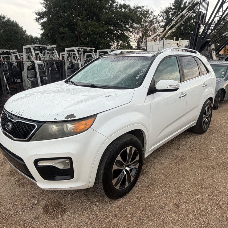 2011 KIA SORENTO