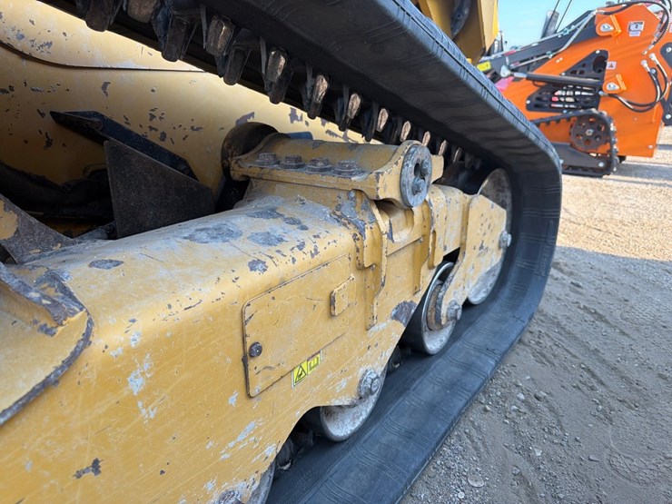 2019-caterpillar-259d-image-7
