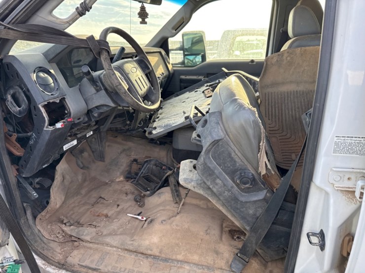 2013-ford-f550-image-5