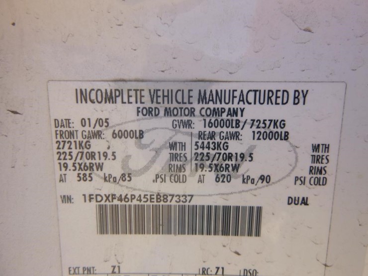 2005-ford-f450-image-35