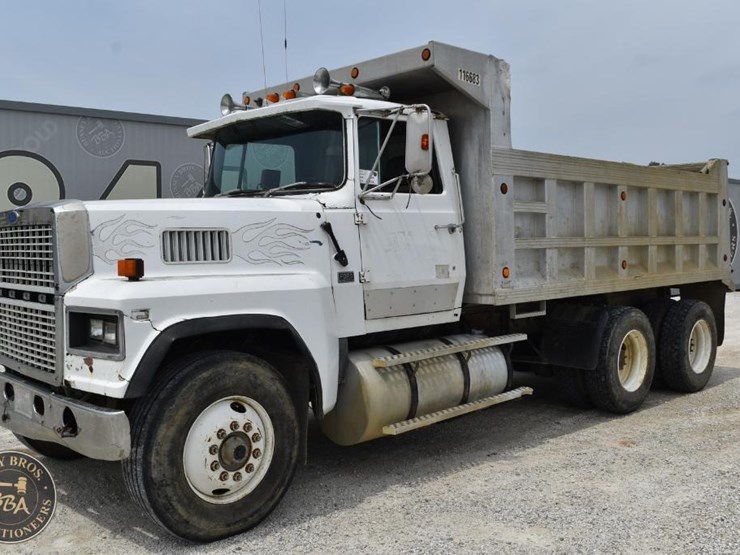 1986-ford-ltl9000-image-82