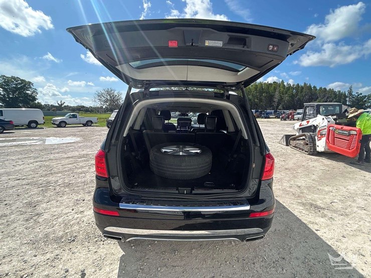 2016-mercedes-benz-gl-350-awd-suv-image-26