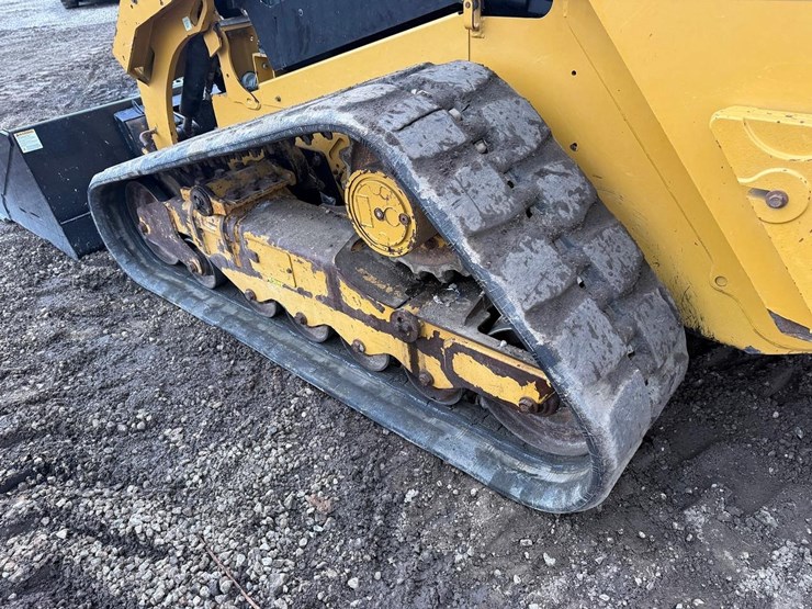 2020-caterpillar-289d3-image-17