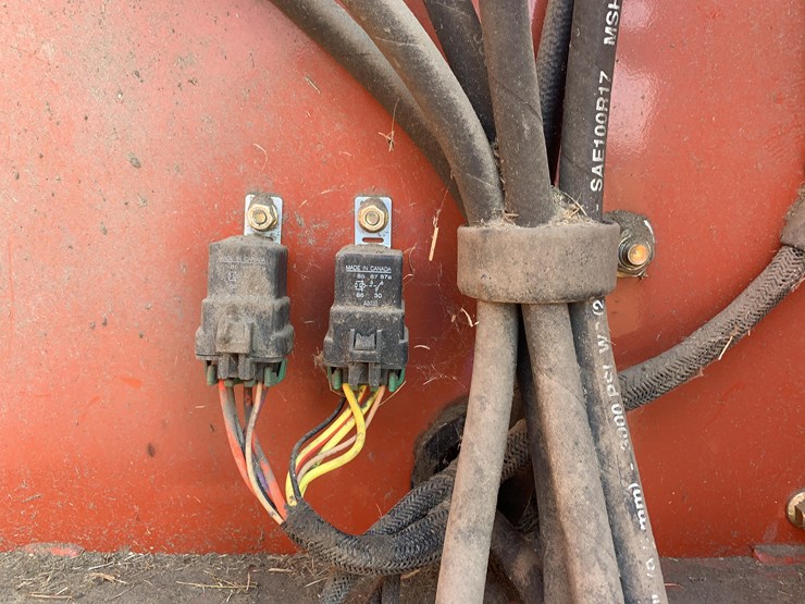 hesston-5156-image-18