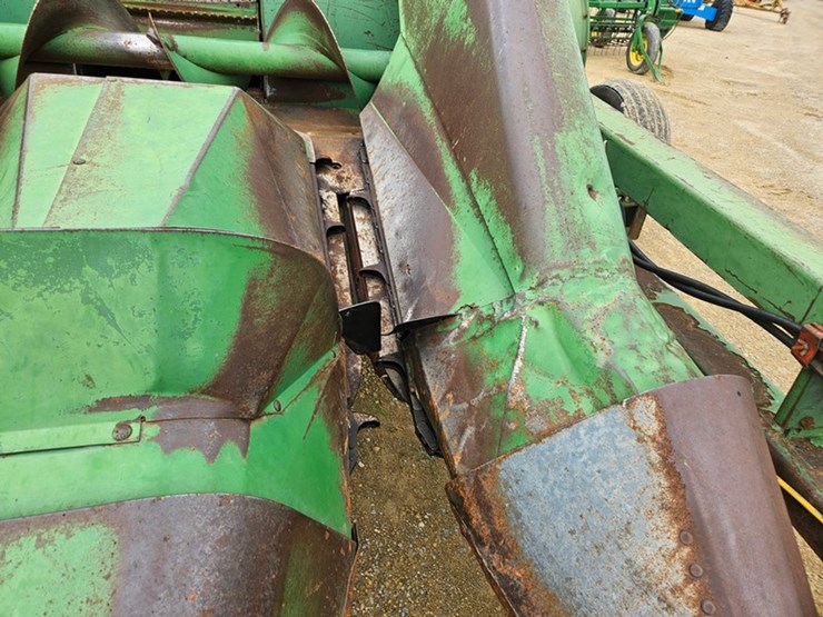 john-deere-3800-image-15