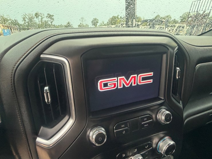2021-gmc-sierra-1500-image-58