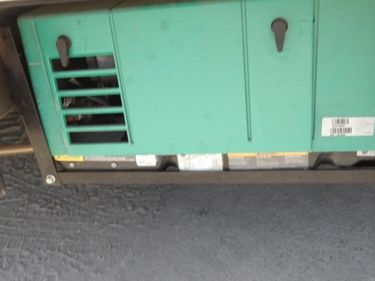 2021-ford-e450-image-39