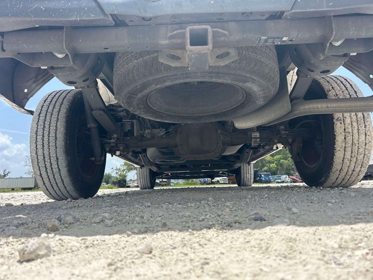 2017-ford-f150-image-19