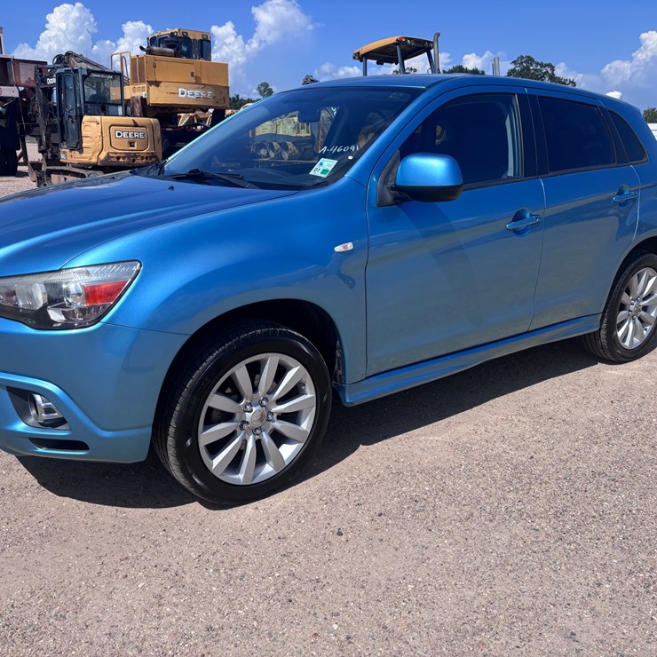 2011 MITSUBISHI OUTLANDER