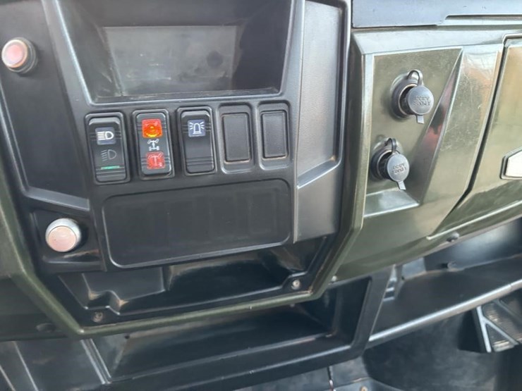 2015-polaris-ranger-crew-image-19