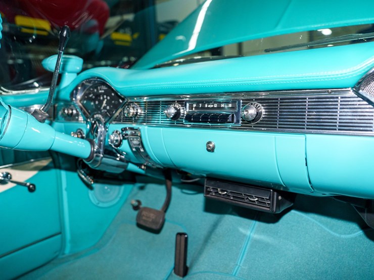 #100-•-1956-chevrolet-bel-air-convertible-image-82