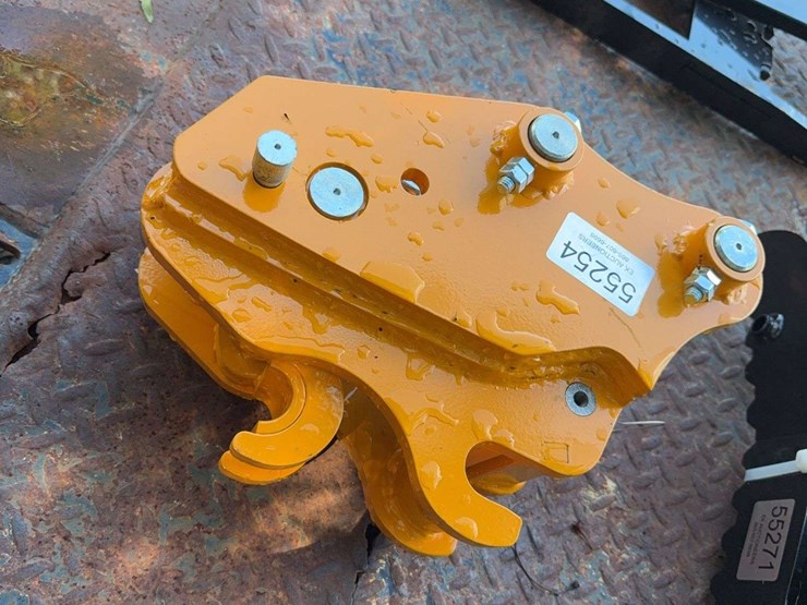 caterpillar-320-image-1