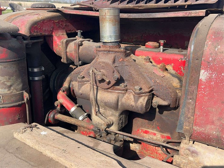 mccormick-deering-t20-crawler-image-33