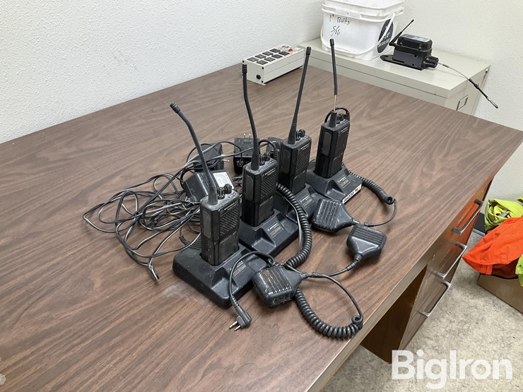 2-way-radio-image-3