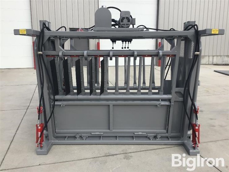 2026-bowman-2800-medium-duty-hydraulic-squeeze/head-cattle-chute-image-4