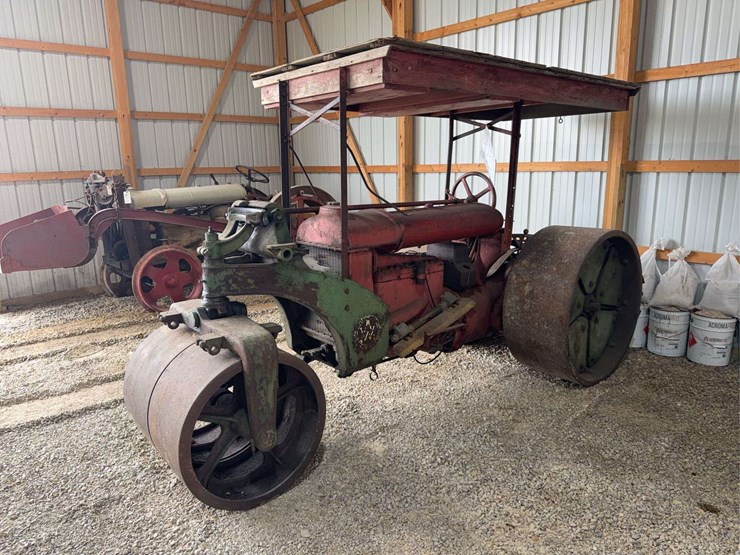 fordson-with-austin-pup-roller-conversion-image-18