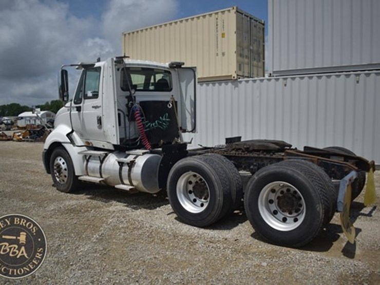 2014-international-prostar-image-82