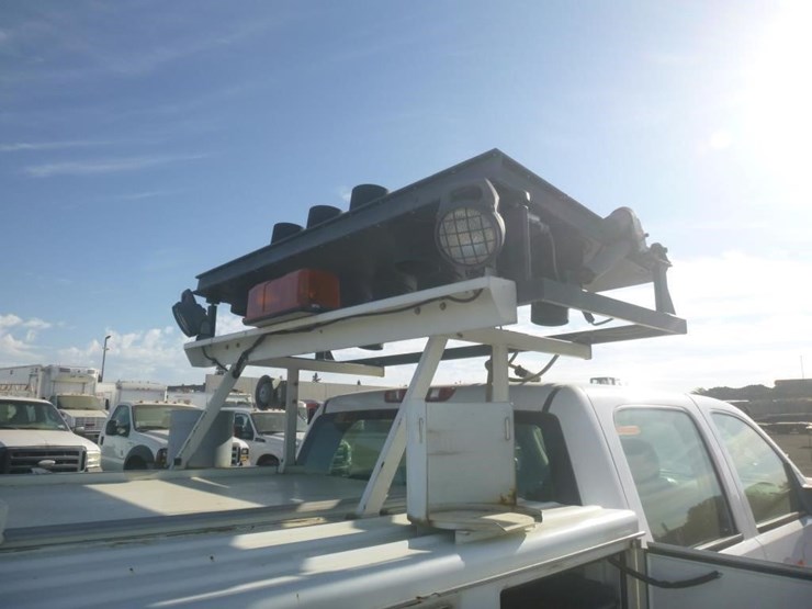 2009-chevrolet-3500hd-image-7