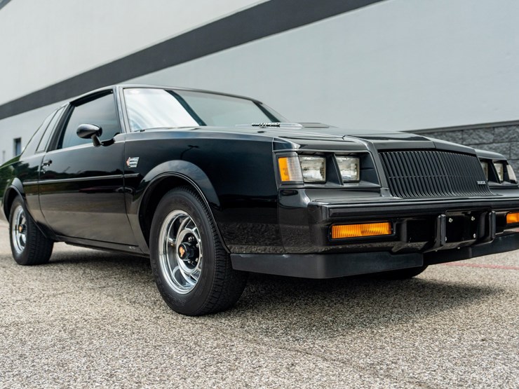 #113-•-1987-buick-grand-national-image-3