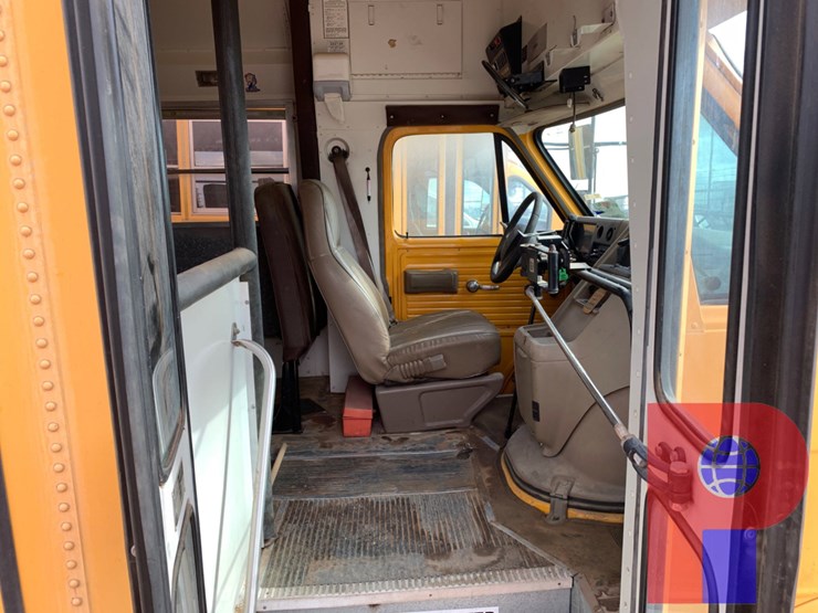 1996-chevrolet-chevy-van-handicap-bus-image-5