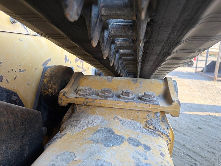 2019-caterpillar-259d-image-8