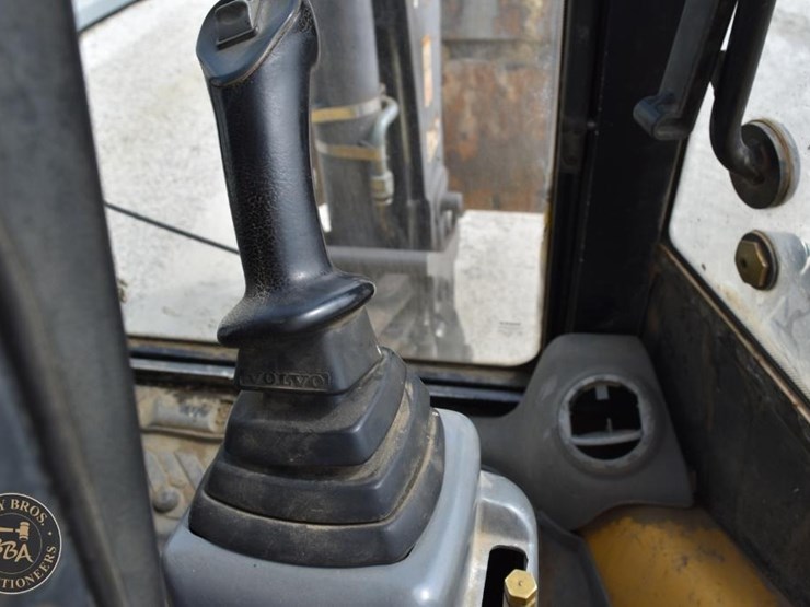 2007-volvo-bl70-image-65