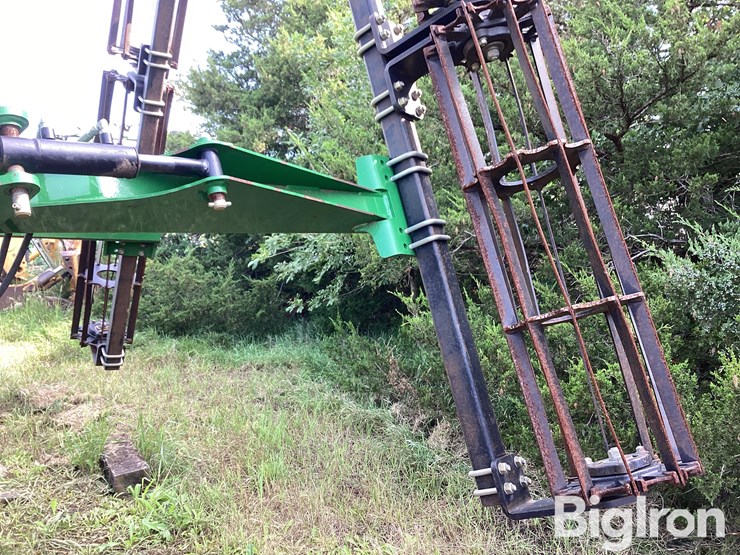 2012-john-deere-2623-image-10