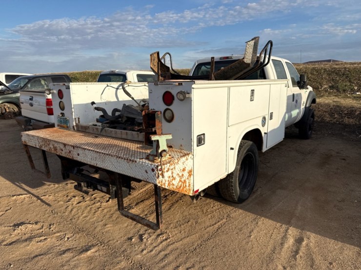 2013-ford-f550-image-3
