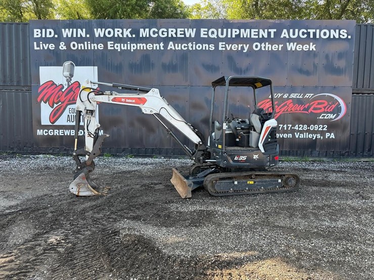2023-bobcat-e35i-image-1