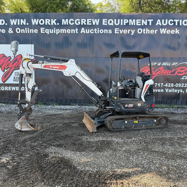 2023 BOBCAT E35i