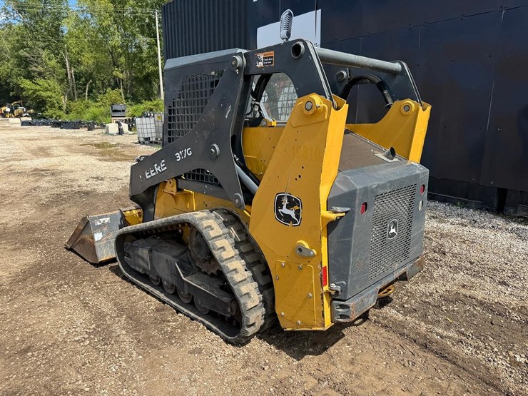 2017-deere-317g-image-4