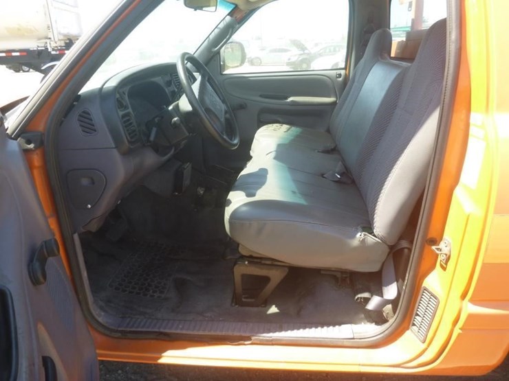 2001-dodge-ram-2500-image-9