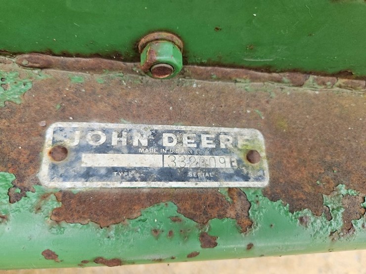 john-deere-3800-image-40