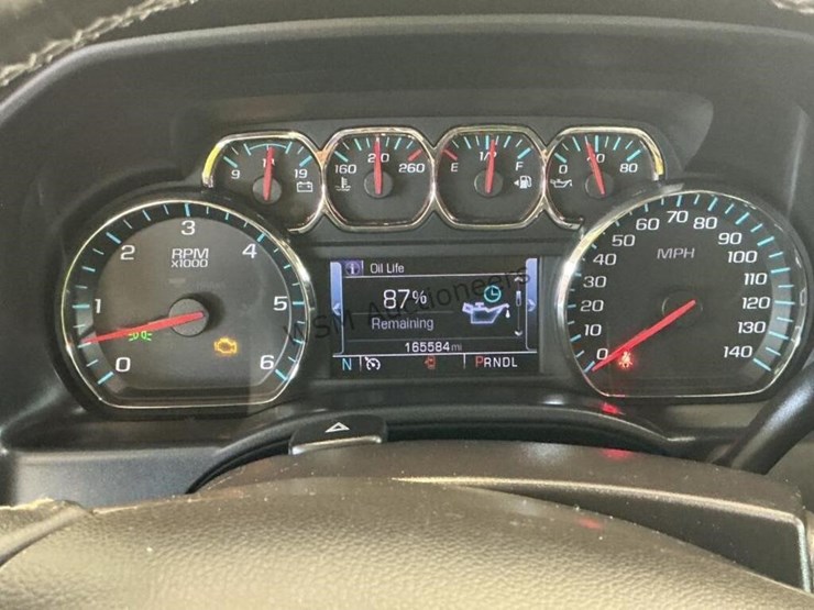 2018-chevrolet-silverado-1500-image-17