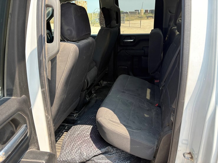 2022-gmc-sierra-2500hd-image-8