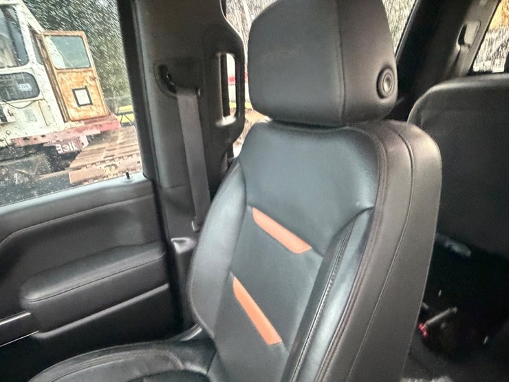 2021-gmc-sierra-1500-image-48