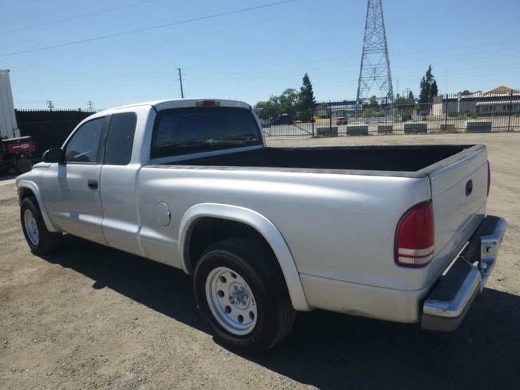 2002-dodge-dakota-image-4